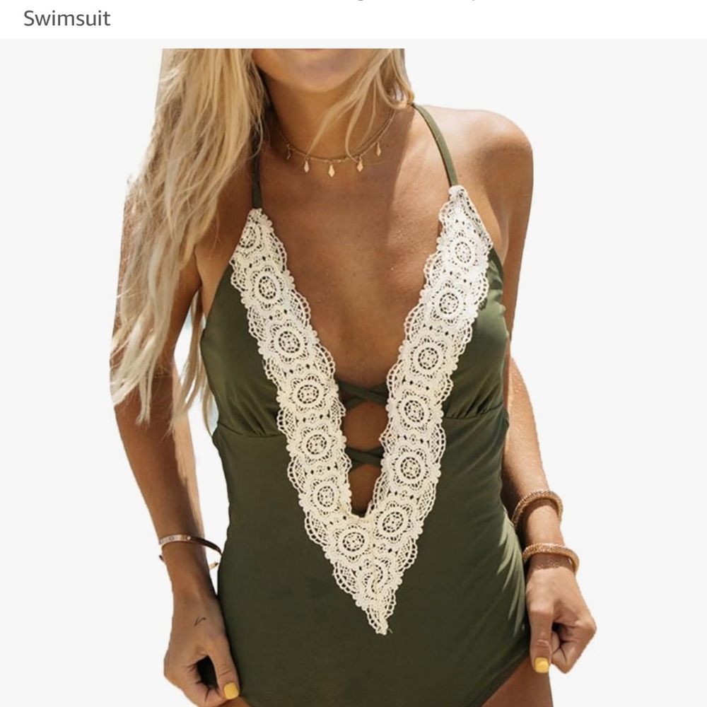 Cupshe Green and Cream One Piece Swimsuit with Lace Trim